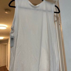 Aritzia white t-shirt new with tags